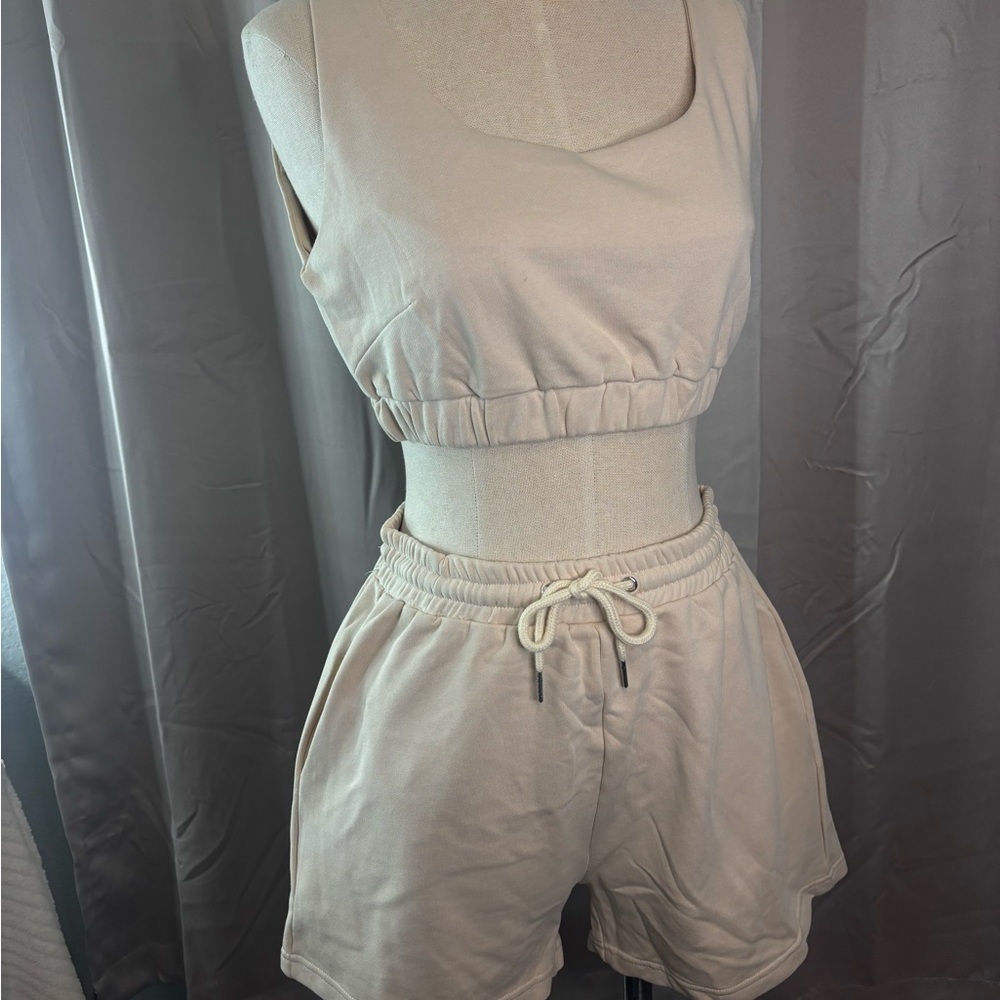 Beige Crop Top and Shorts Set - Picture 4 of 8